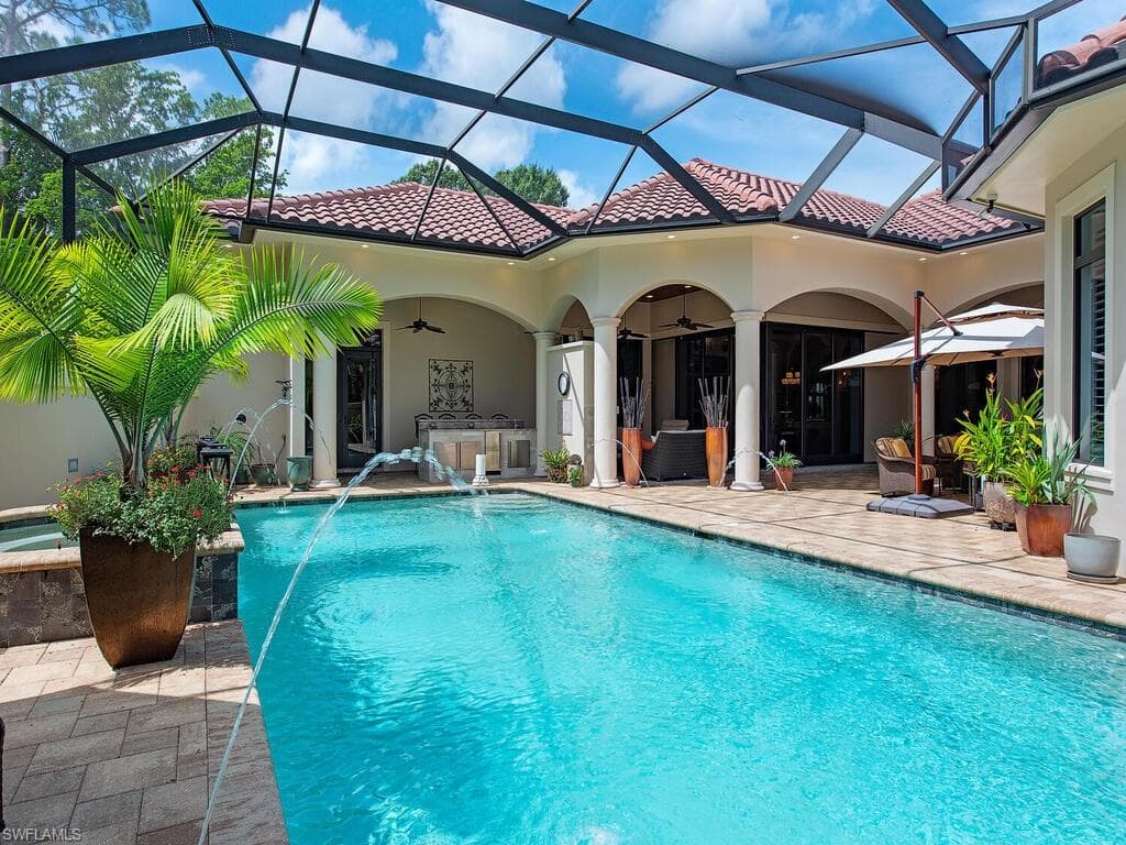 2204 Goshawk Ct, Naples, FL 34105-25