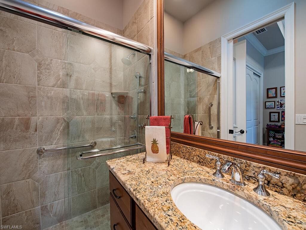 2204 Goshawk Ct, Naples, FL 34105-36