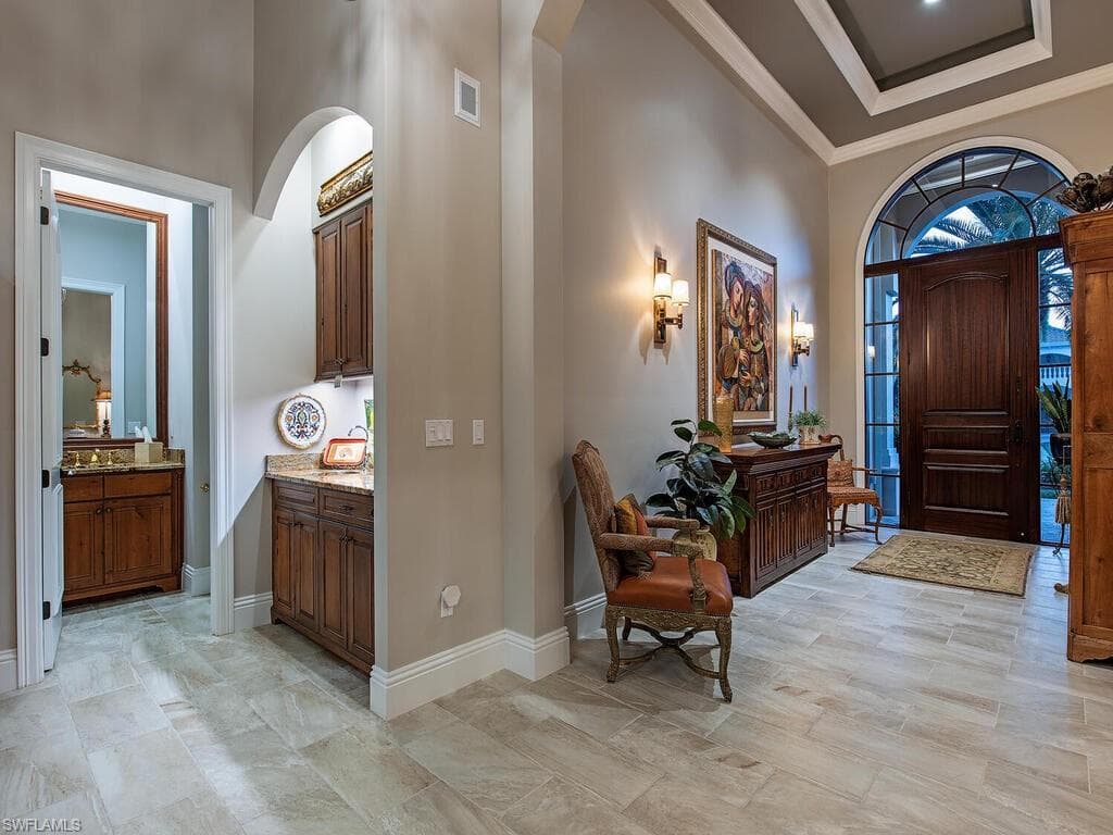 2204 Goshawk Ct, Naples, FL 34105-6