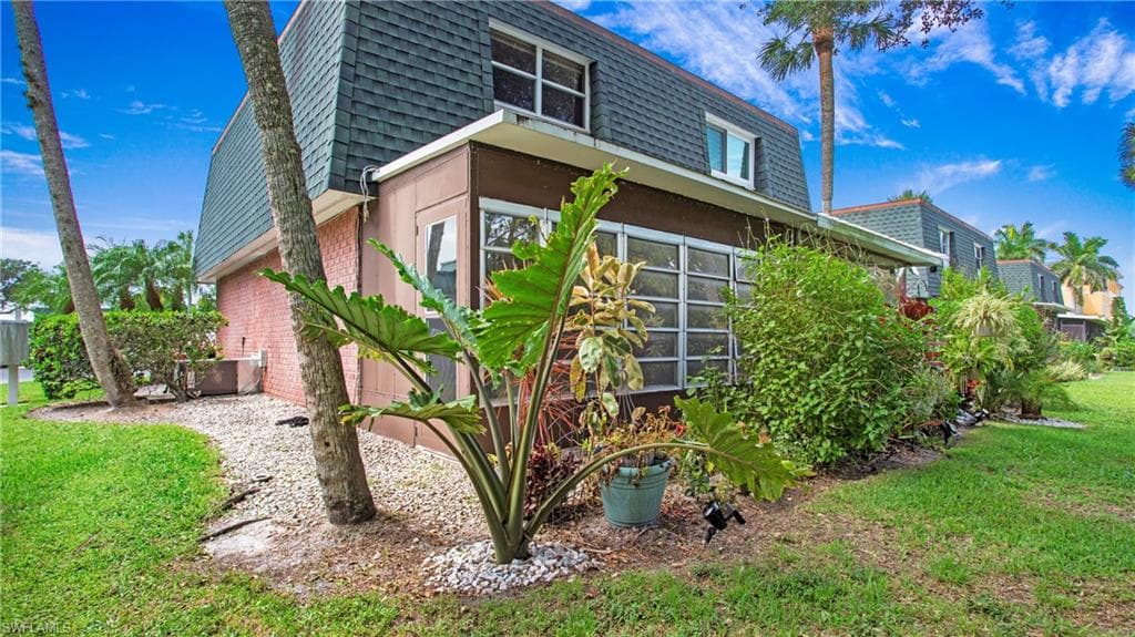 600 Valley Stream Dr C-1, Naples, FL 34113-29