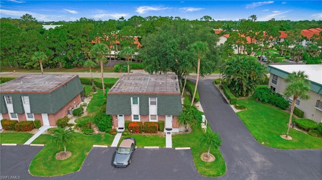 600 Valley Stream Dr C-1, Naples, FL 34113-36