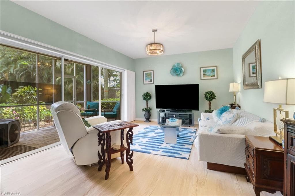 2820 Citrus Lake Dr T101, Naples, FL 34109-14
