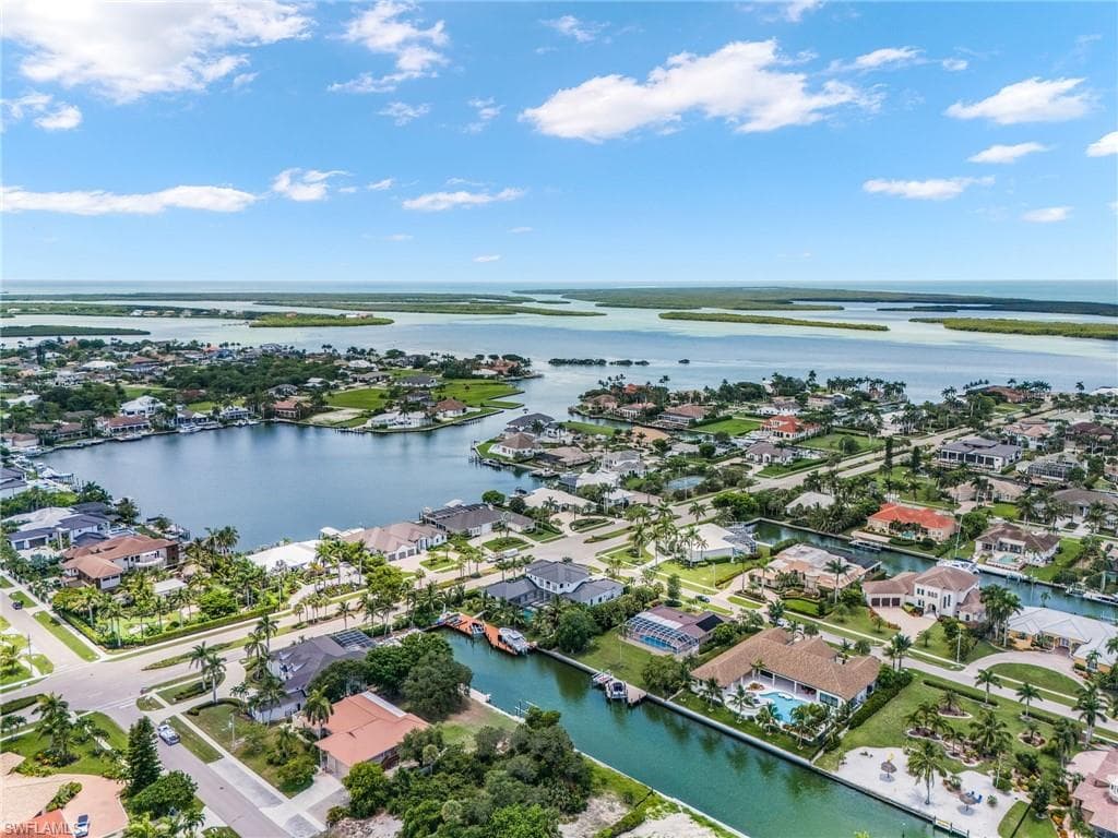 1698 Mcilvaine Ct, Marco Island, FL 34145-4