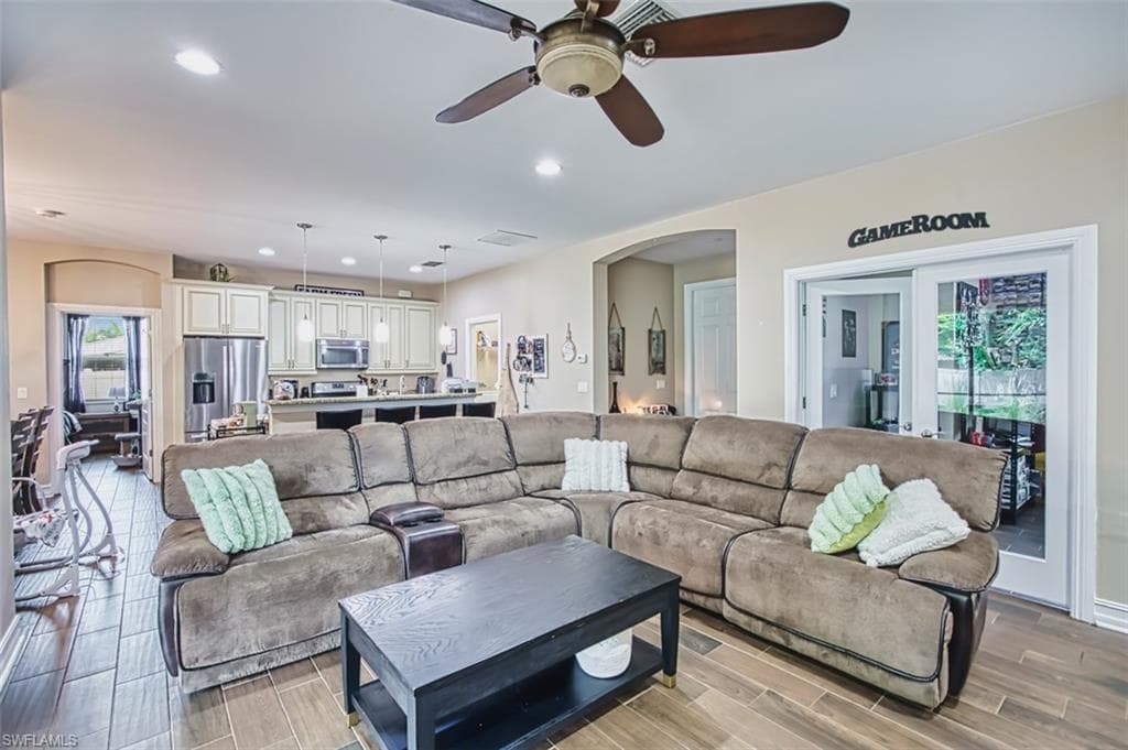4609 Santiago Ln, Bonita Springs, FL 34134-11