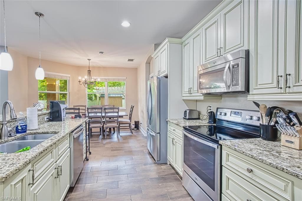 4609 Santiago Ln, Bonita Springs, FL 34134-14