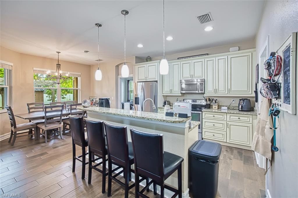 4609 Santiago Ln, Bonita Springs, FL 34134-15