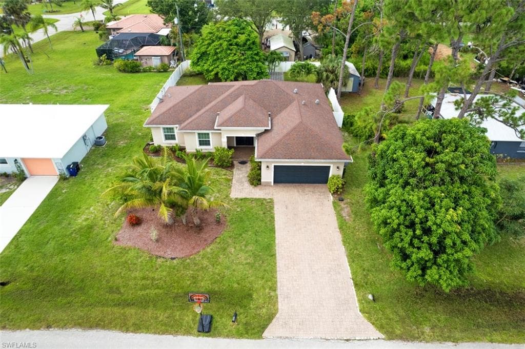 4609 Santiago Ln, Bonita Springs, FL 34134-3