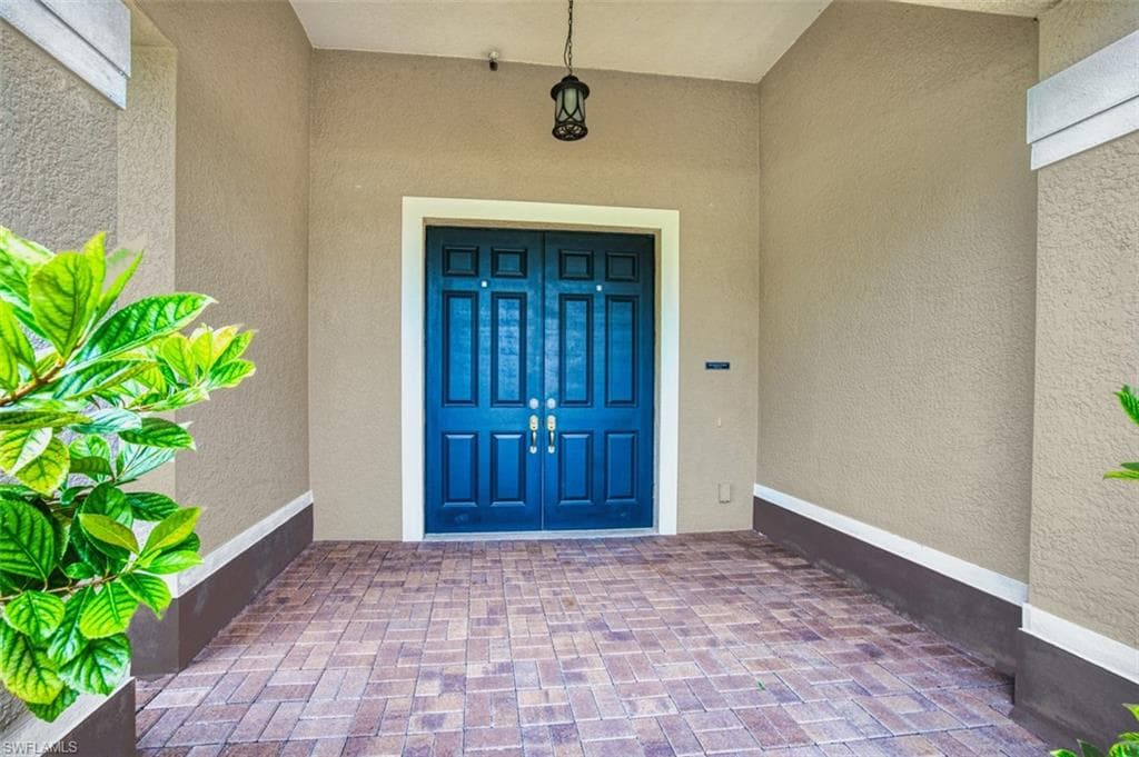 4609 Santiago Ln, Bonita Springs, FL 34134-7