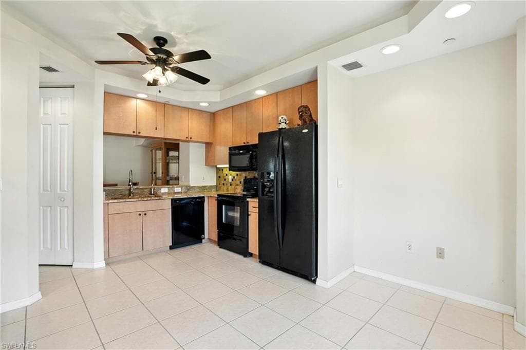 1141 Van Loon Commons Cir 305, Cape Coral, FL 33909-16
