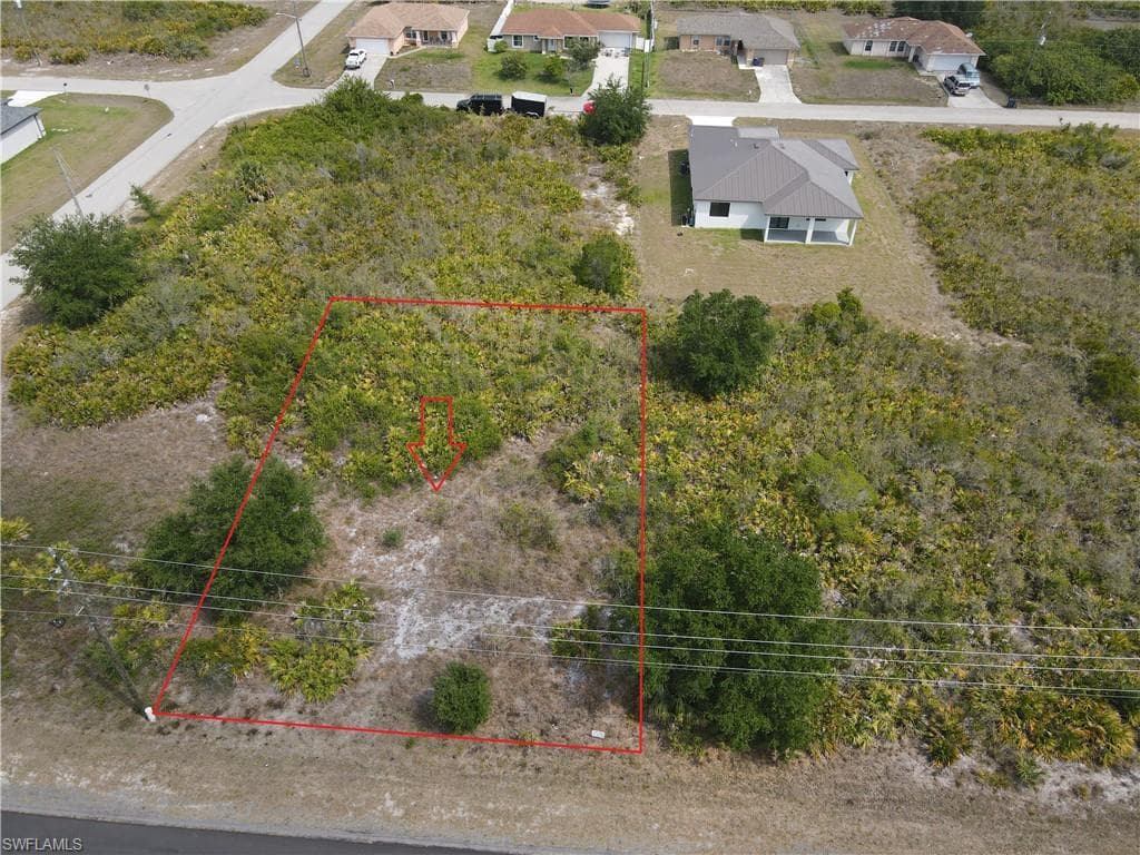 2716 68th St W, Lehigh Acres, FL 33971-3