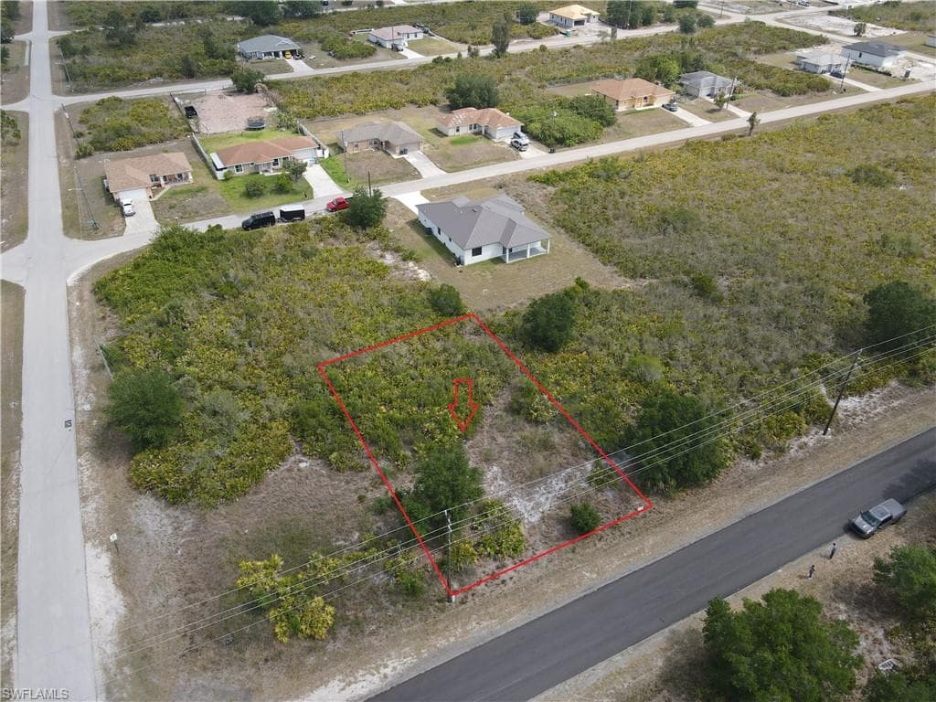 2716 68th St W, Lehigh Acres, FL 33971-4