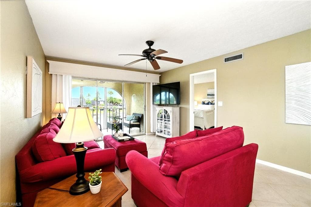 366 Charlemagne Blvd C201, Naples, FL 34112-9