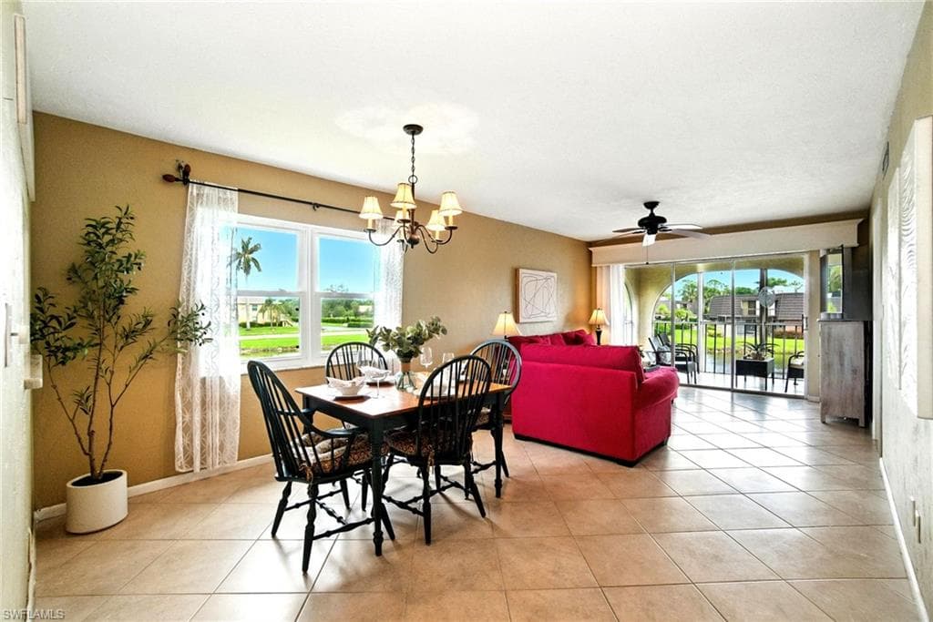 366 Charlemagne Blvd C201, Naples, FL 34112-1