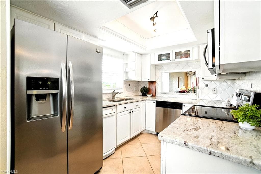 366 Charlemagne Blvd C201, Naples, FL 34112-3