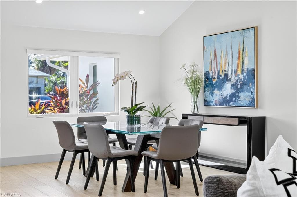 5215 Seashell Ave, Naples, FL 34103-12