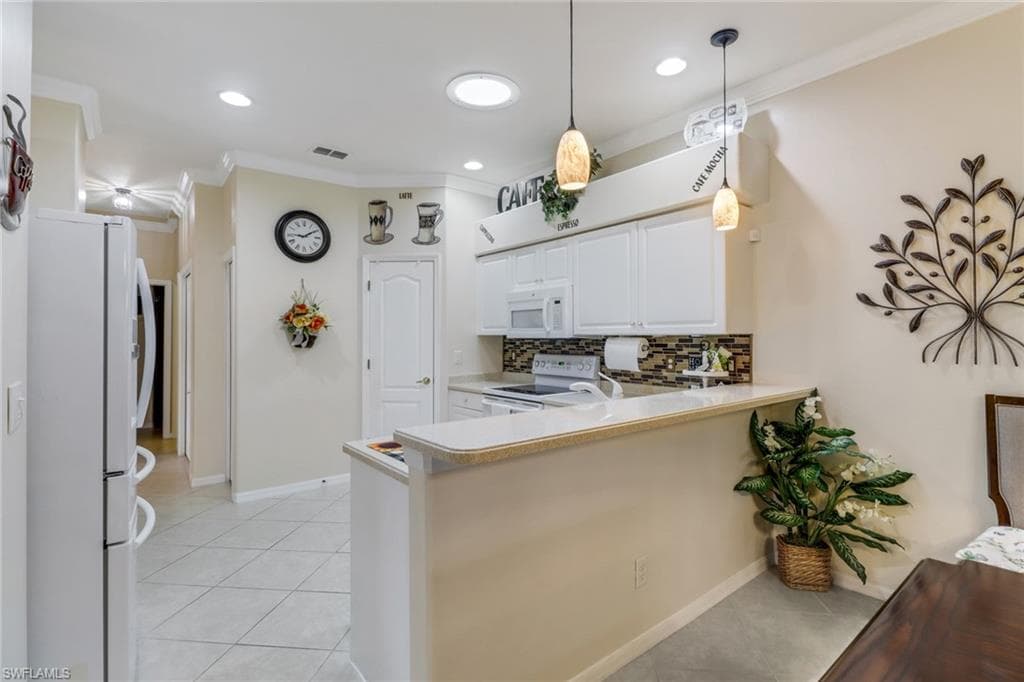 2277 Carnaby Ct, Lehigh Acres, FL 33973-8