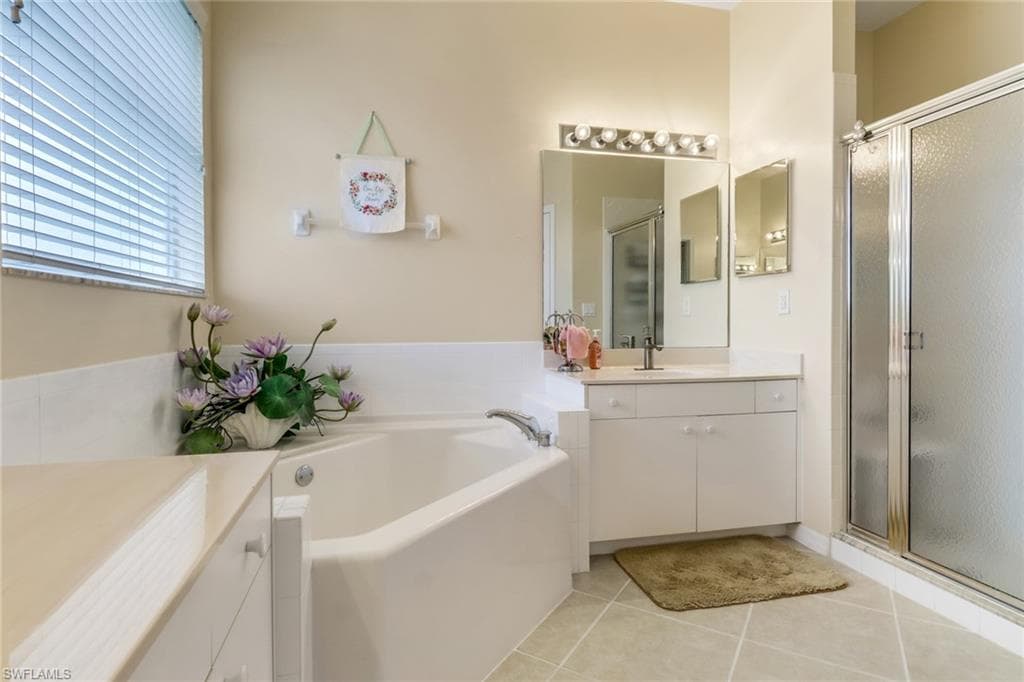 2277 Carnaby Ct, Lehigh Acres, FL 33973-20