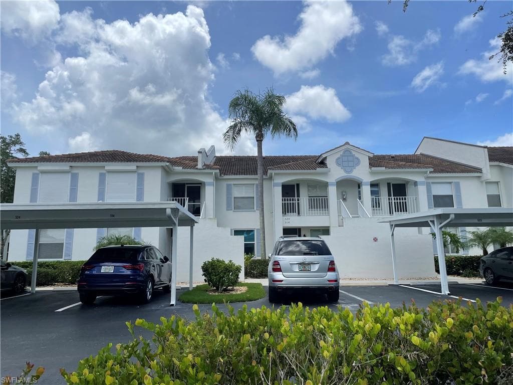 1024 Mainsail Dr 514, Naples, FL 34114-1