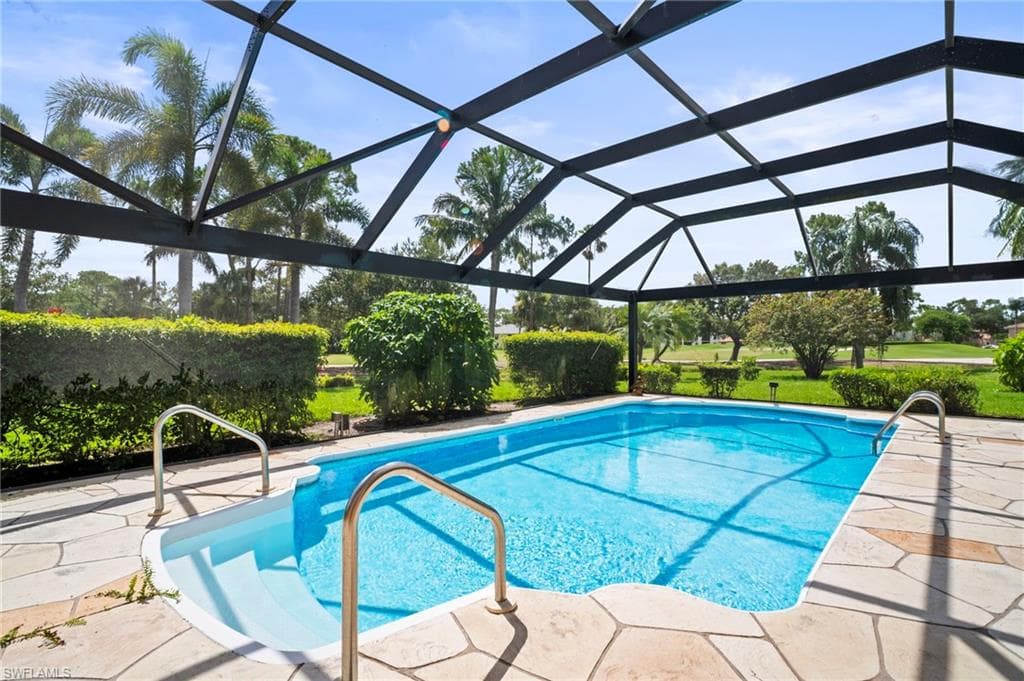 158 Palmetto Dunes Cir, Naples, FL 34113-18