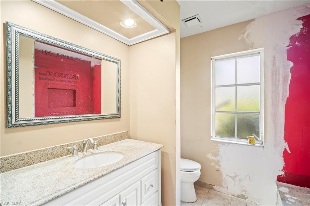 158 Palmetto Dunes Cir, Naples, FL 34113-33