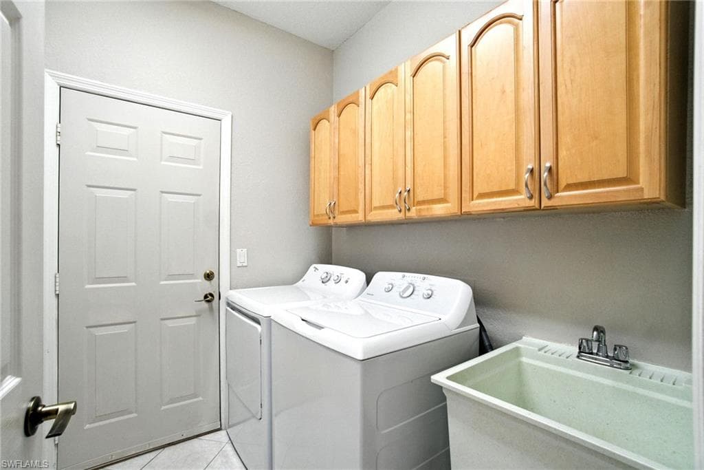 1842 Winding Oaks Way, Naples, FL 34109-23