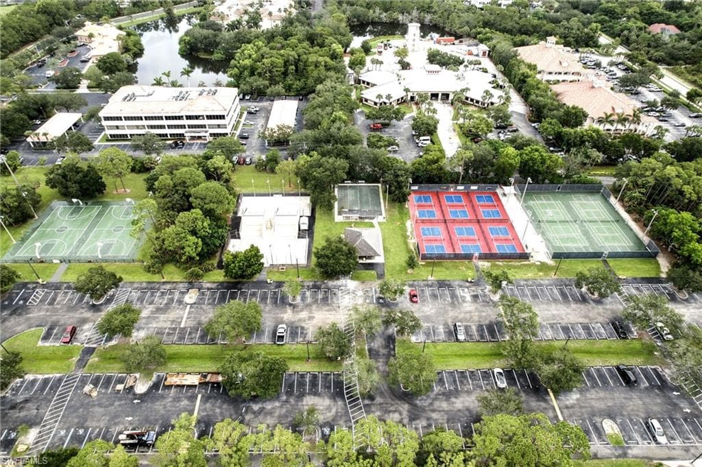 1842 Winding Oaks Way, Naples, FL 34109-33