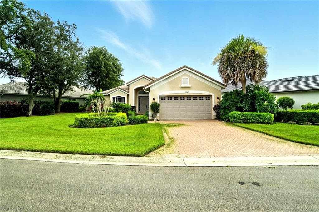 1842 Winding Oaks Way, Naples, FL 34109-4