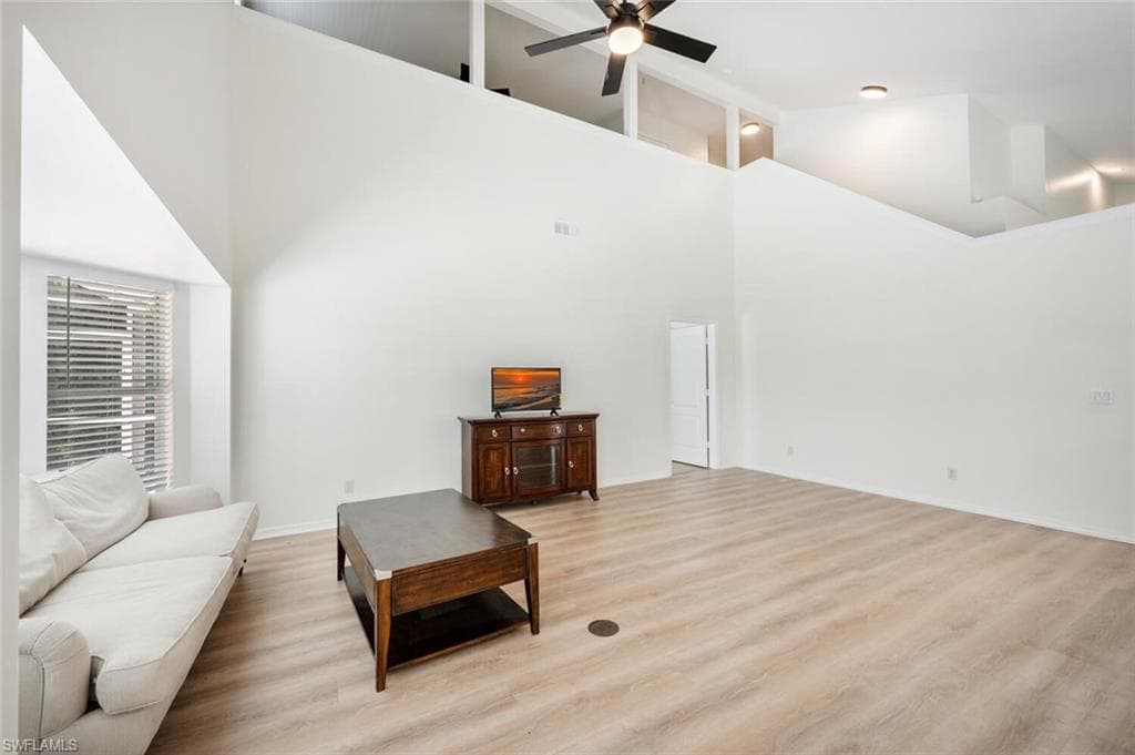 2122 Morning Sun Ln, Naples, FL 34119-12