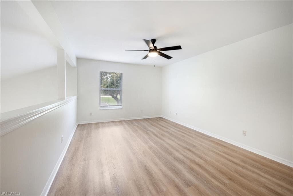 2122 Morning Sun Ln, Naples, FL 34119-22