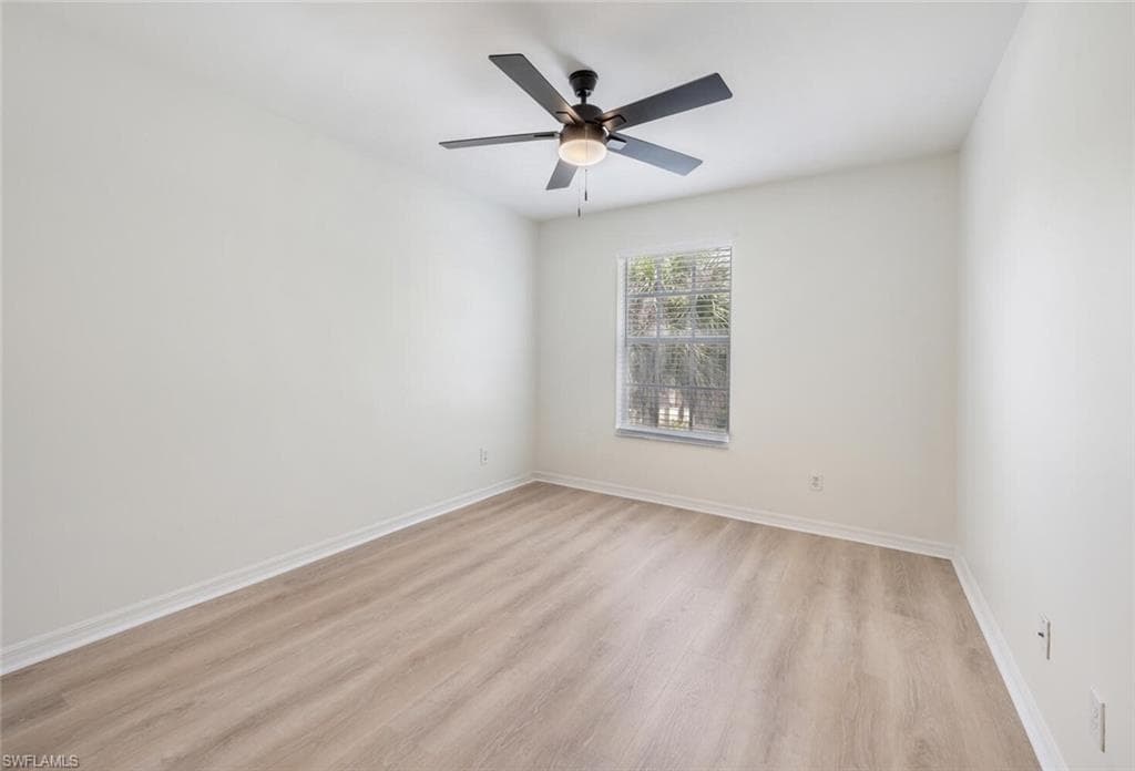 2122 Morning Sun Ln, Naples, FL 34119-24