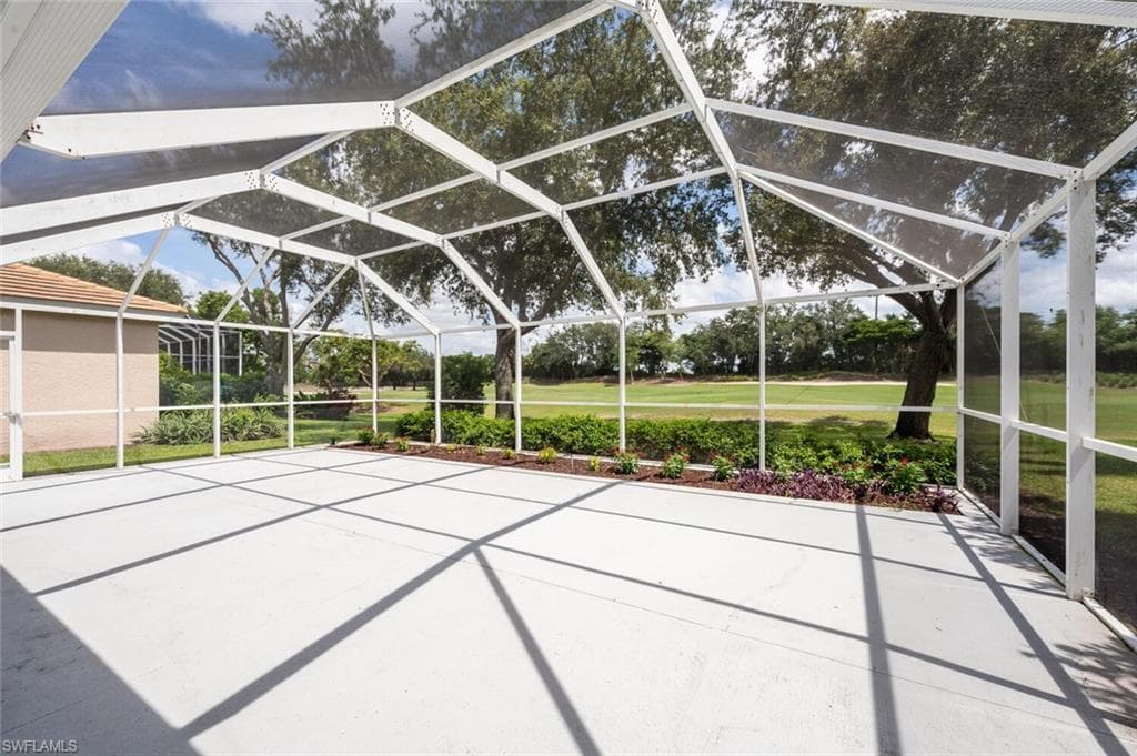 2122 Morning Sun Ln, Naples, FL 34119-29