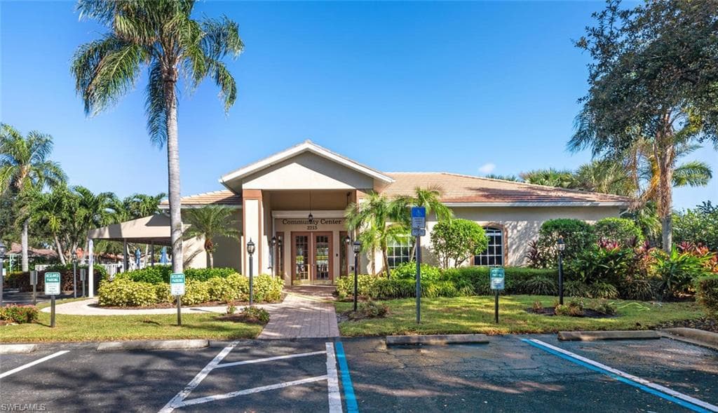 2122 Morning Sun Ln, Naples, FL 34119-37