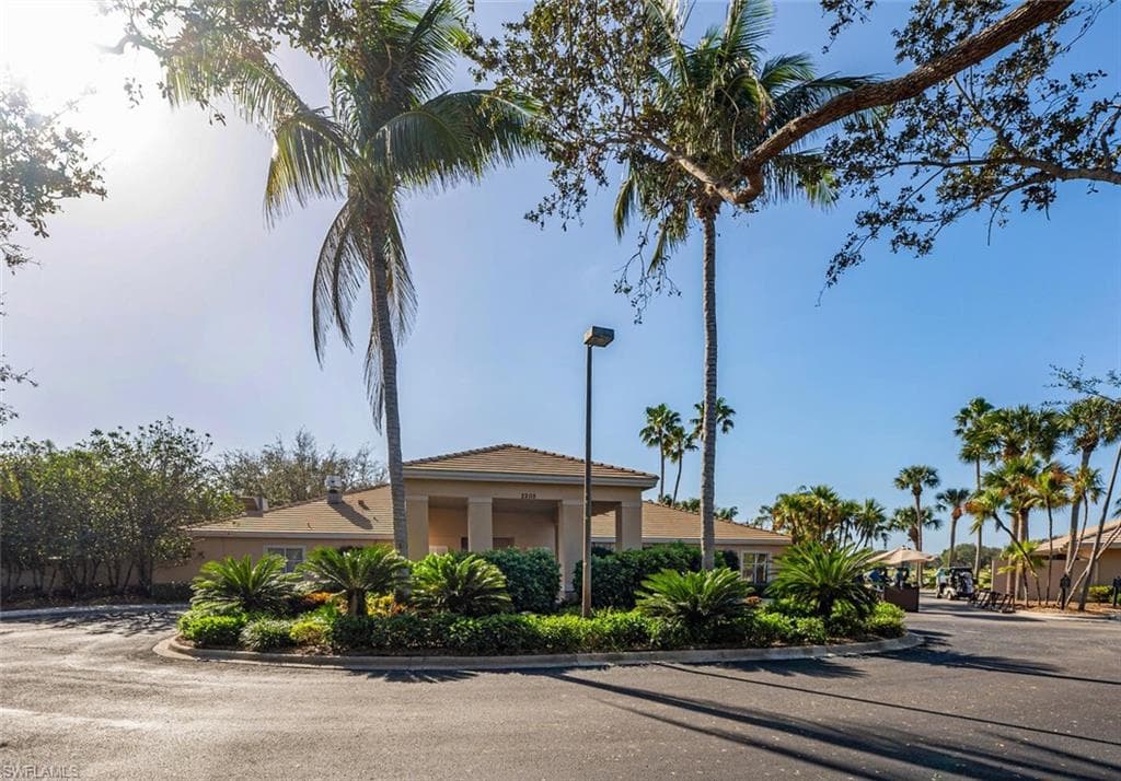 2122 Morning Sun Ln, Naples, FL 34119-44
