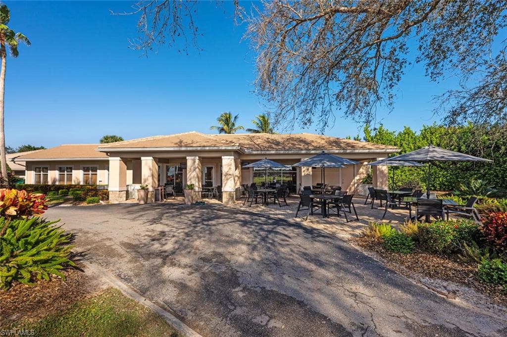 2122 Morning Sun Ln, Naples, FL 34119-46