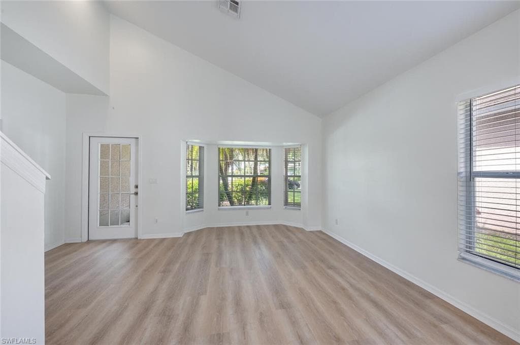 2122 Morning Sun Ln, Naples, FL 34119-7