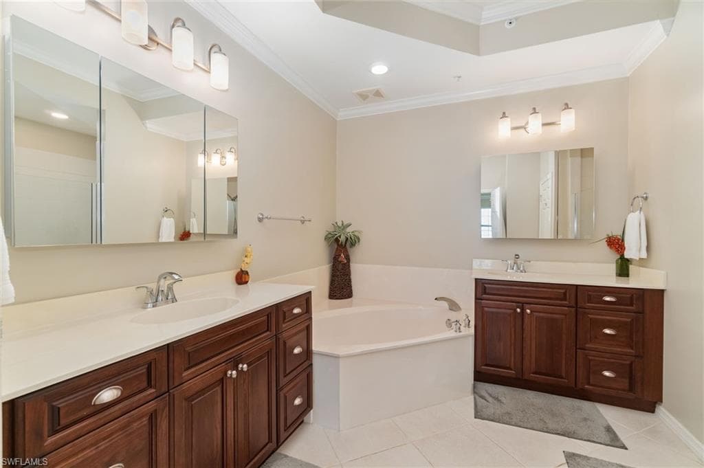 450 Bayfront Pl 4509, Naples, FL 34102-32