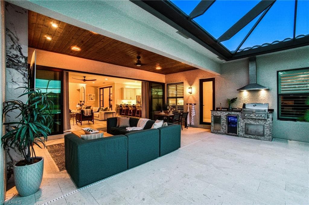 4344 Avalon Ct, Naples, FL 34119-12