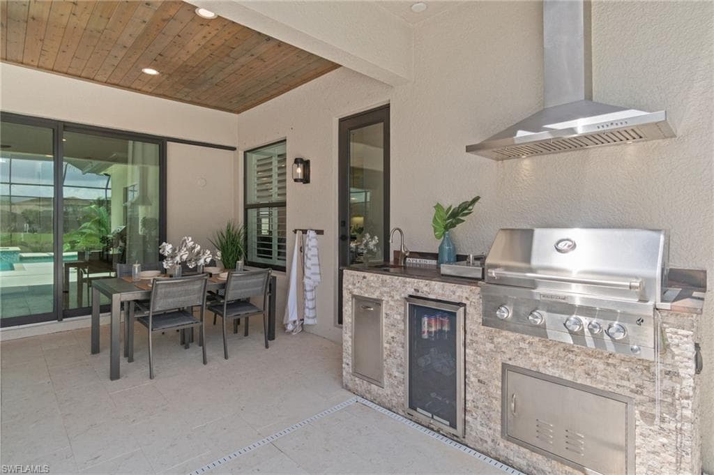4344 Avalon Ct, Naples, FL 34119-13