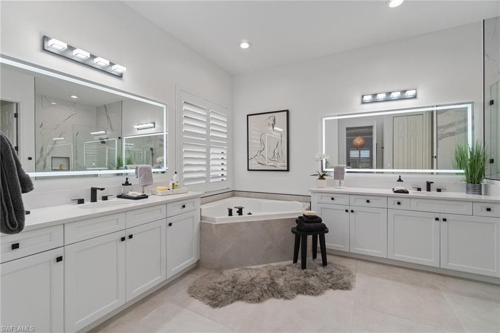 4344 Avalon Ct, Naples, FL 34119-26