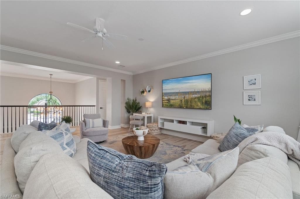 4344 Avalon Ct, Naples, FL 34119-34