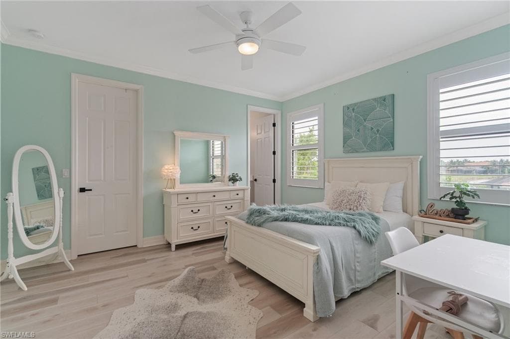 4344 Avalon Ct, Naples, FL 34119-38