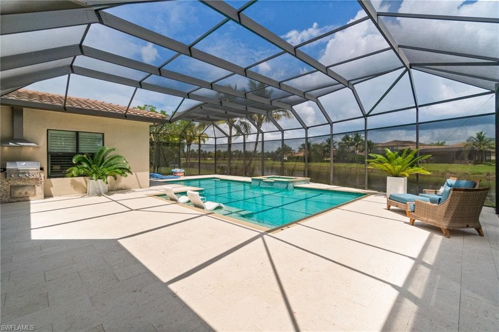 4344 Avalon Ct, Naples, FL 34119-8