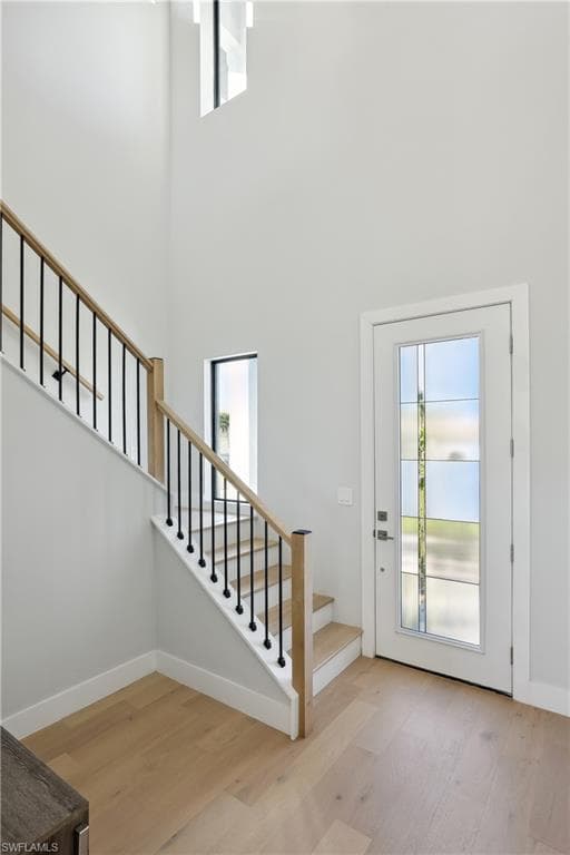 560 95th Ave N 1, Naples, FL 34108-9