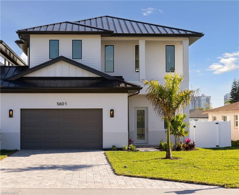 560 95th Ave N 1, Naples, FL 34108-21