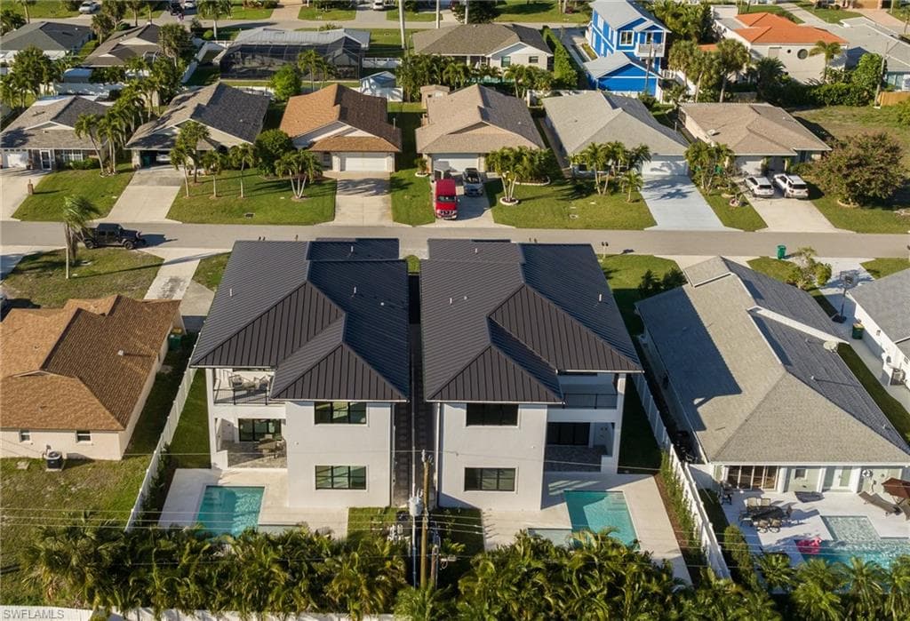 560 95th Ave N 1, Naples, FL 34108-22