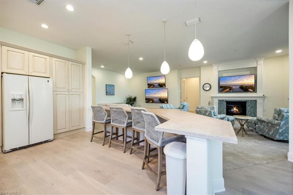 9067 Cherry Oaks Trl 202, Naples, FL 34114-11