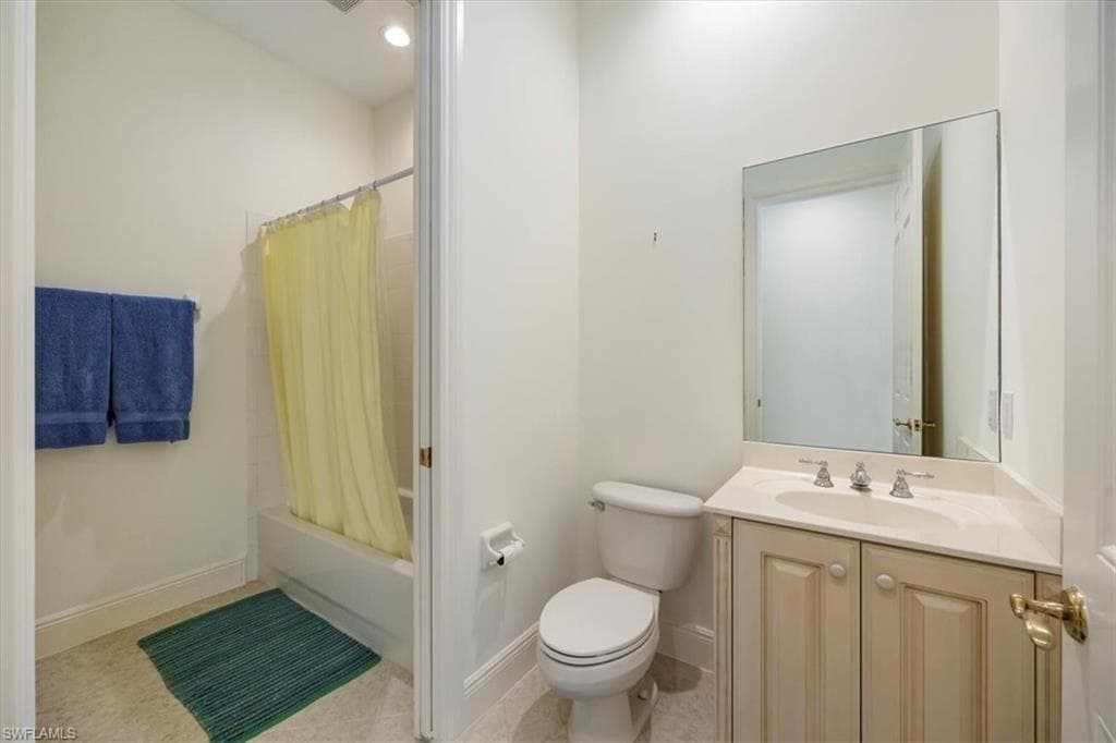 9067 Cherry Oaks Trl 202, Naples, FL 34114-21
