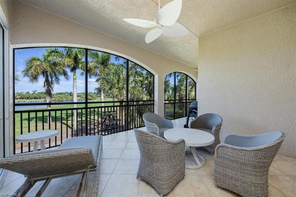 9067 Cherry Oaks Trl 202, Naples, FL 34114-24