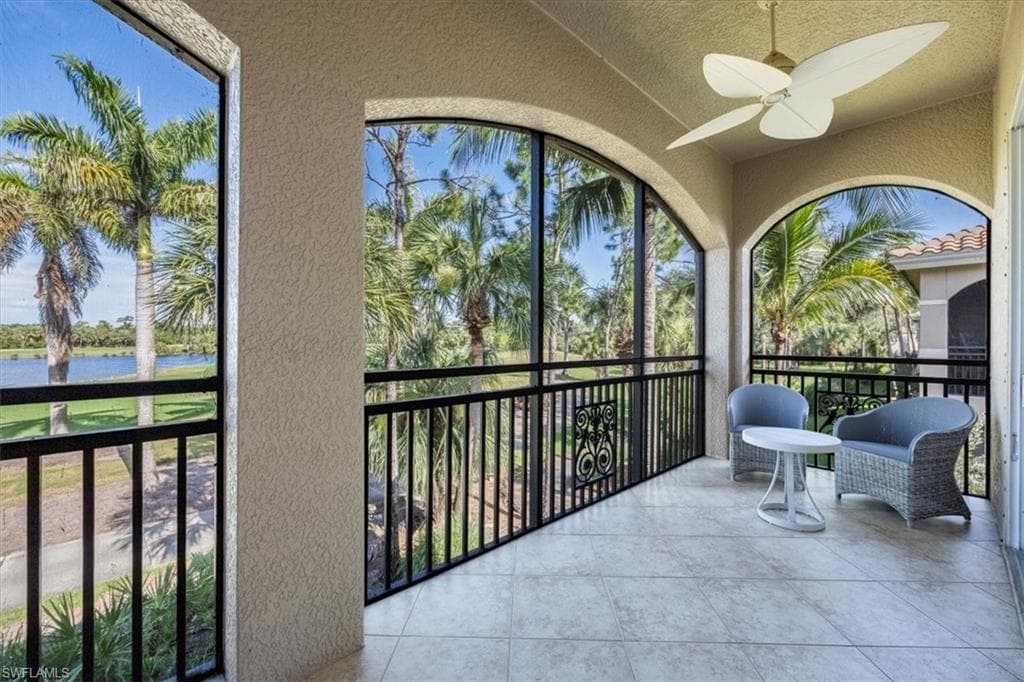 9067 Cherry Oaks Trl 202, Naples, FL 34114-25