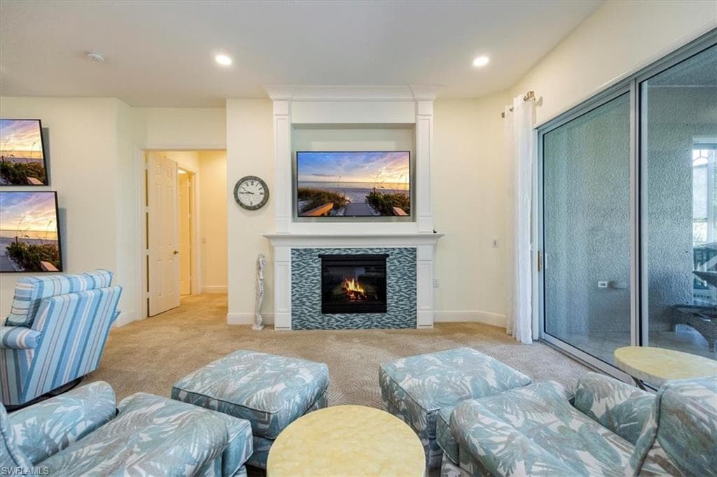 9067 Cherry Oaks Trl 202, Naples, FL 34114-8